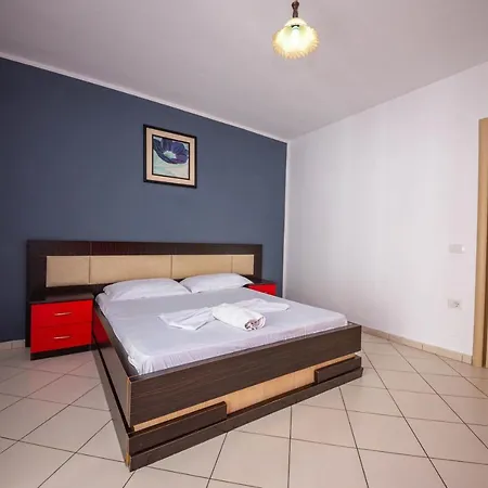 Vera Hotel 3*