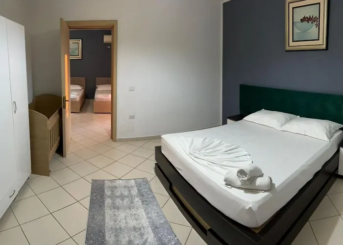 Vera Hotel Kryemëdhej